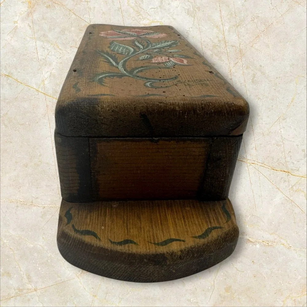 Habersham Plantation Wood Wall Pocket‎ 1978 Brown Good Folk Art Floral Box